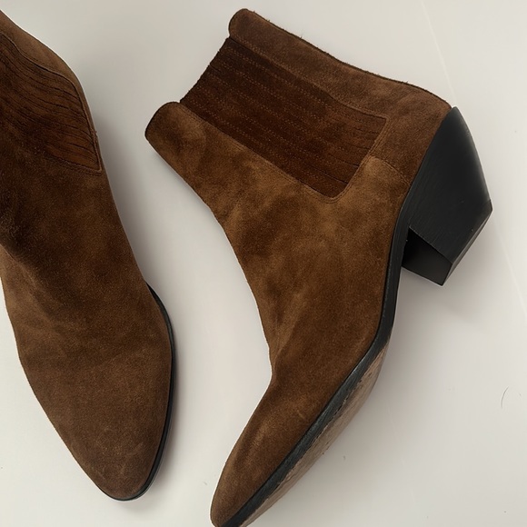 Saint Laurent Chelsea Cowboy Bootie - Picture 2 of 6